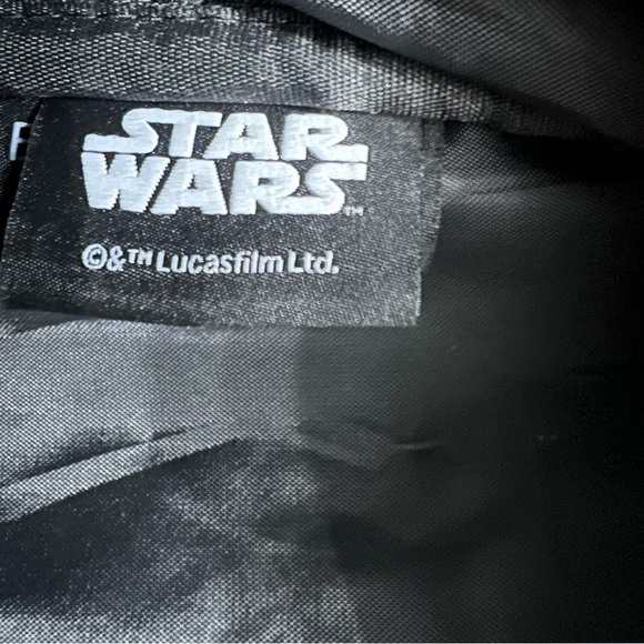 Bioworld Star Wars Mandalorian The Child Baby Yoda Mini Backpack - Picture 8 of 12